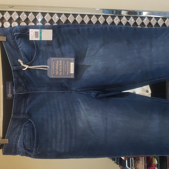 Nwt Size 16 and Democracy Women's Blue Jeans - Picture 5 of 13